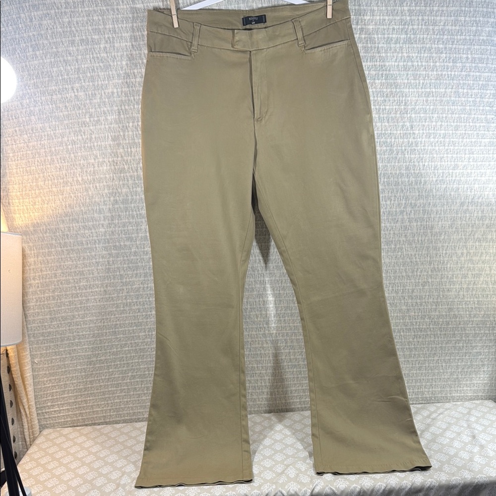 Lee Men's Khaki Chinos Boot Cut